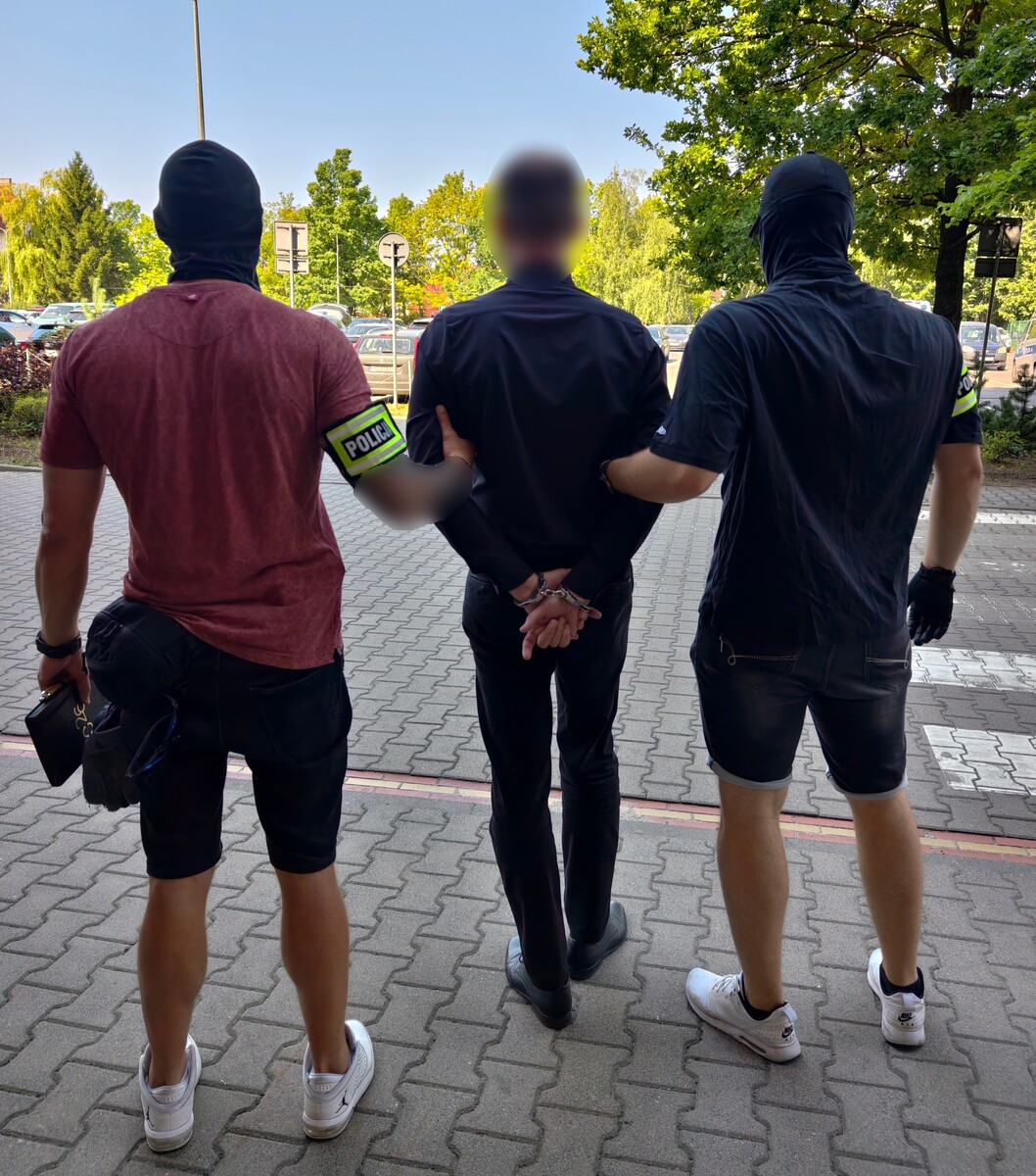 Zagadka podłożonego urządzenia mogącego wywołać wybuch na stacji benzynowej w Swarzędzu rozwiązana. Policja zatrzymała podejrzanego 35-latka