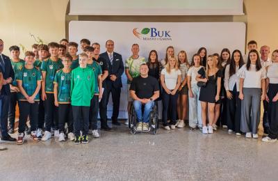 Buk nagrodził sportowców i trenerów za sukcesy w 2025 roku