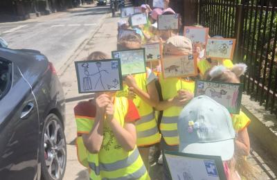 Kejtry świętują. Tydzień edukacji o sprzątaniu po psach i akcje w szkołach w Poznaniu