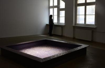 Instalacja Ewy Kuleszy w Poznaniu: „Chronione częstotliwości” w Galerii Czas Kobiet do 20 września