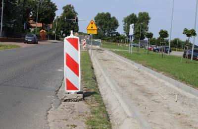 Nowa ścieżka rowerowa łącząca Zdziechowę z Gnieznem: co się buduje i kto płaci