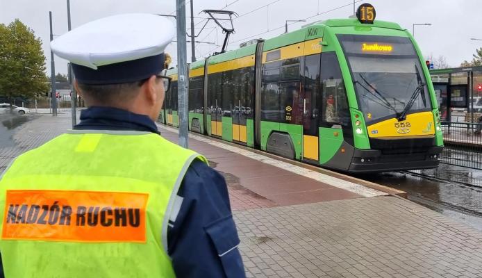 Poznań: 1 listopada tramwaje i autobusy będą bezpłatne, a linie do cmentarzy częstsze - Poznań