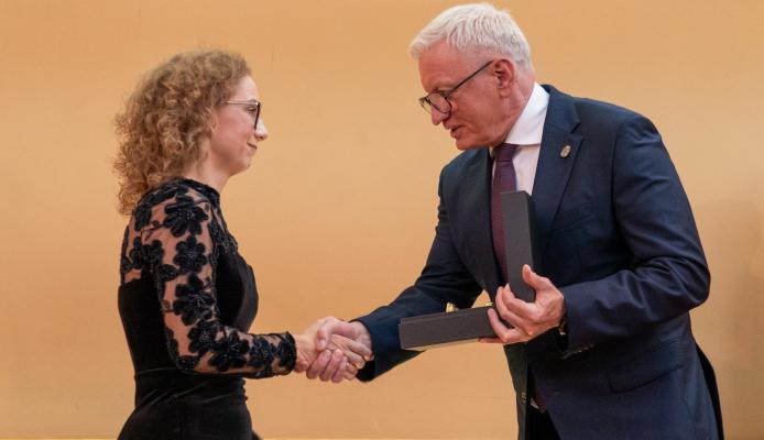 Poznań wyróżnił Uniwersytet Ekonomiczny za 100 lat wpływu na rozwój miasta - Poznań