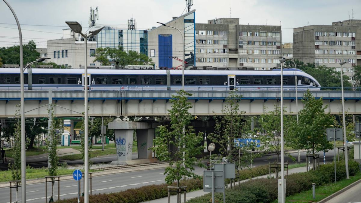 Podróż koleją do Chorwacji: atrakcyjna cena biletu i komfort trasy