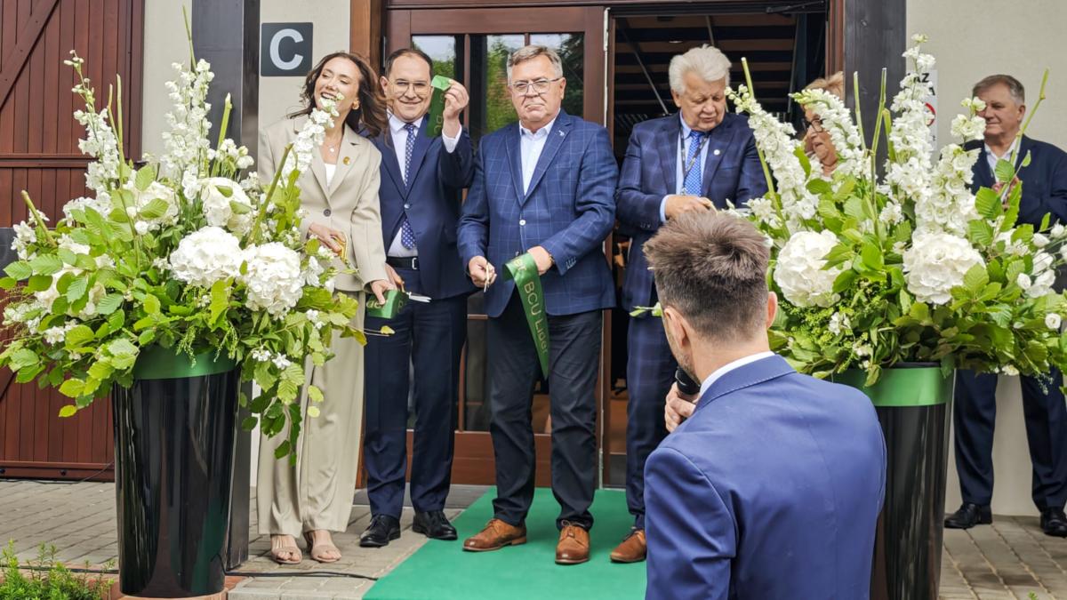 W Buku otwarto nowoczesne centrum dla hodowli koni i jeździectwa