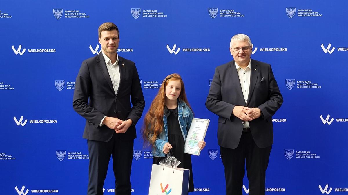 Nagrodzono najlepszych w konkursie "Cztery pory roku z OZE"