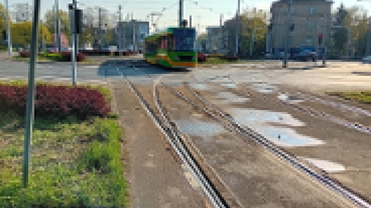 tramwaje wracaja na ogrody poczatek dwoch remontow torowych,280992.html