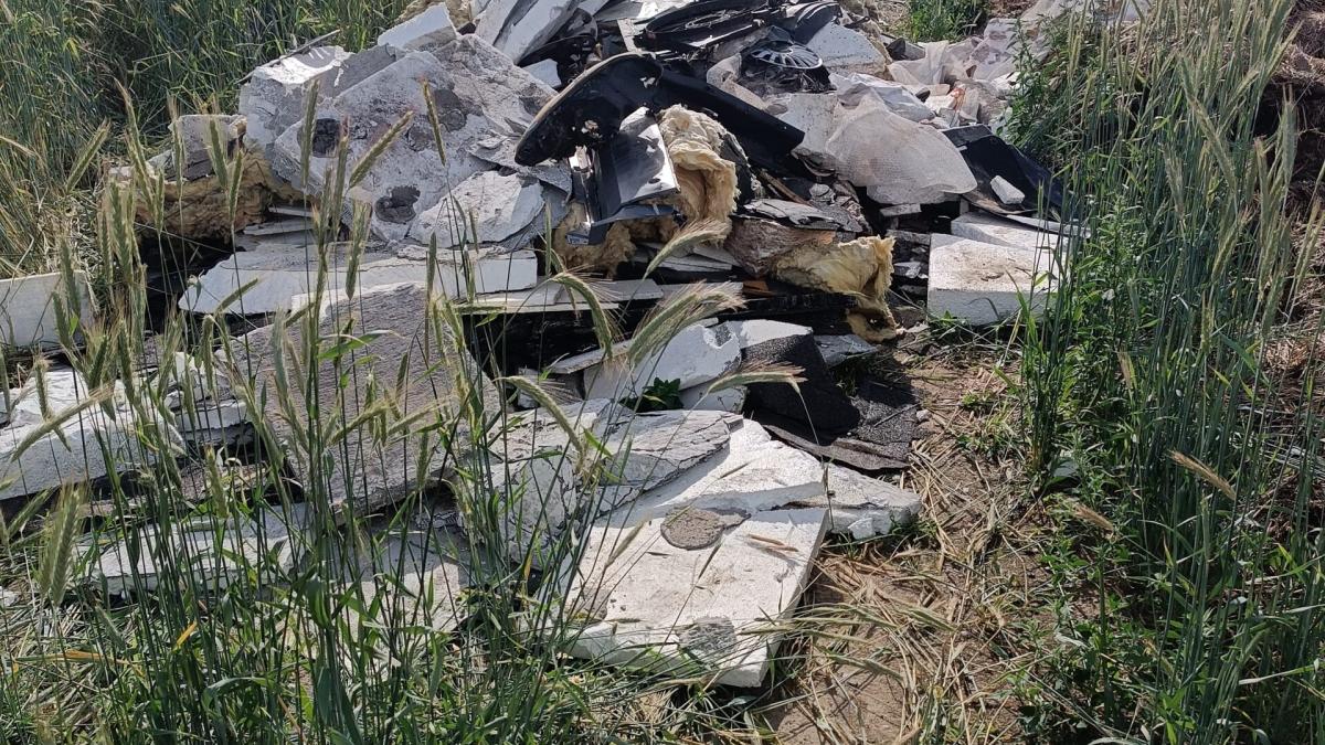 Apel o niewyrzucanie śmieci w miejscach do tego nieprzeznaczonych - Miasto i Gmina Buk