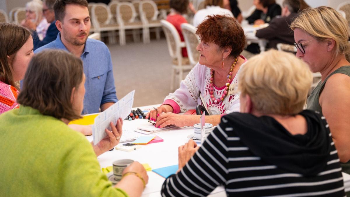 Czego potrzebują seniorzy? Trwają konsultacje