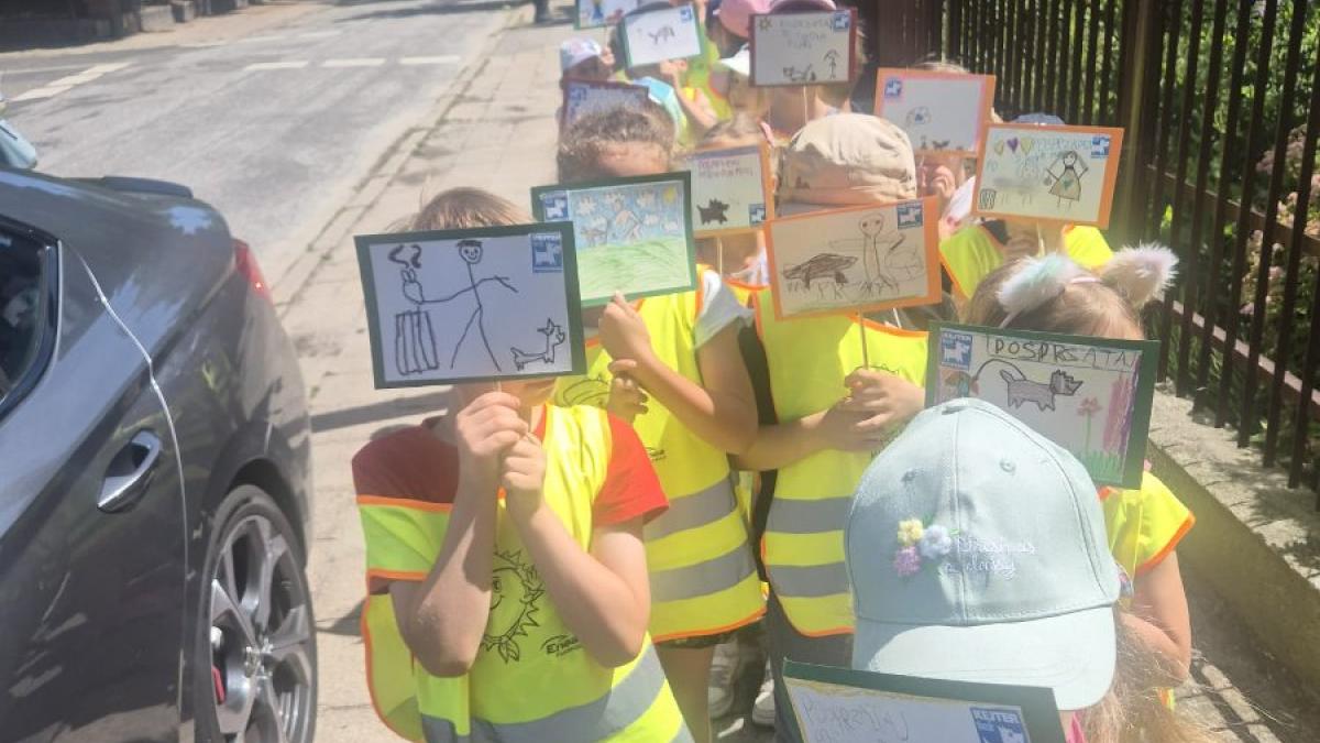 Kejtry świętują. Tydzień edukacji o sprzątaniu po psach i akcje w szkołach w Poznaniu