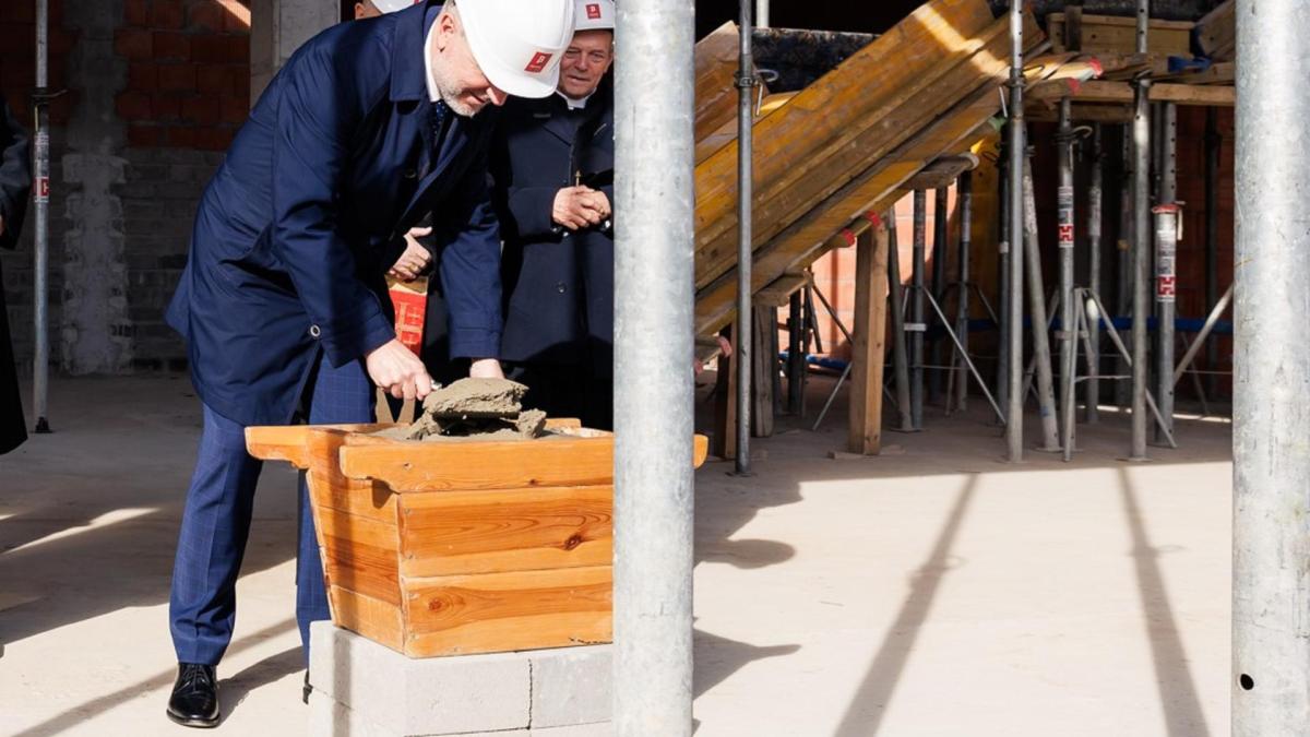 Marszałek: To muzeum jest przestrogą. Rozbudowa Muzeum w Żabikowie na finiszu