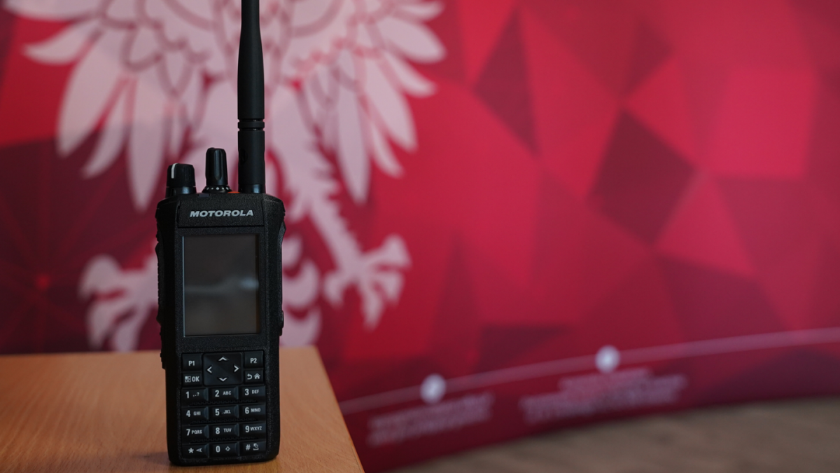 Gnieźnieńscy strażacy zyskali nowoczesne radiotelefony - Komenda Powiatowa Państwowej Straży Pożarnej w Gnieźnie - Portal Gov.pl