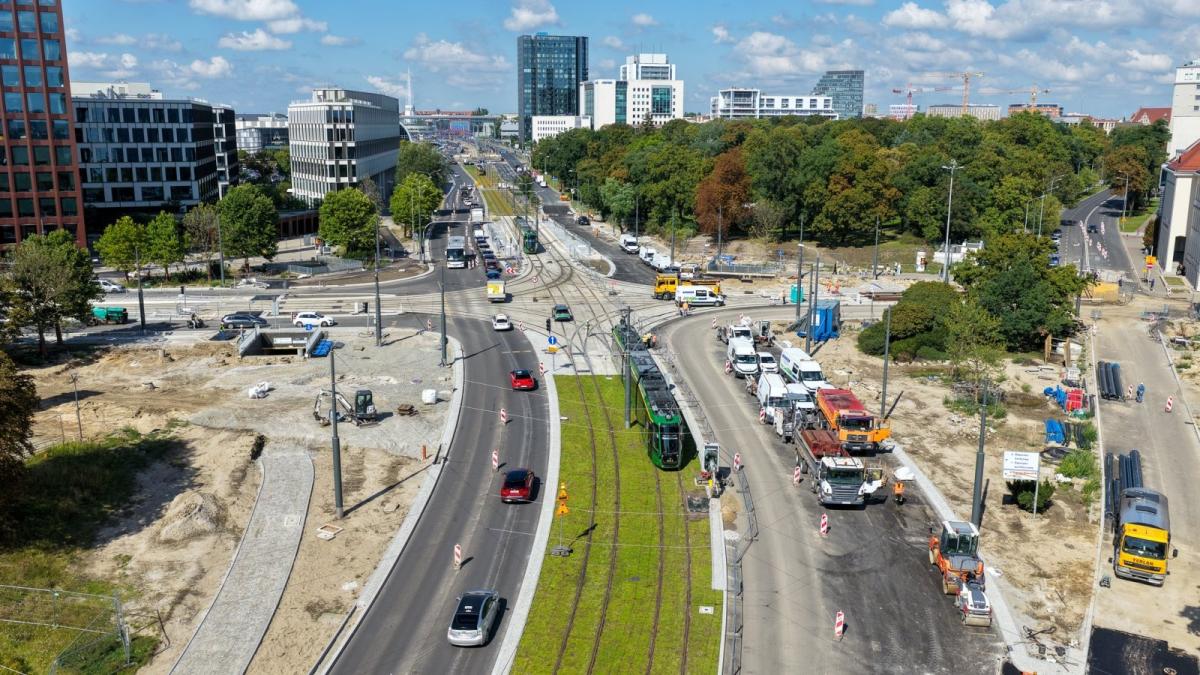 Powrót tramwajów na ul. Królowej Jadwigi. Szybciej niż planowano