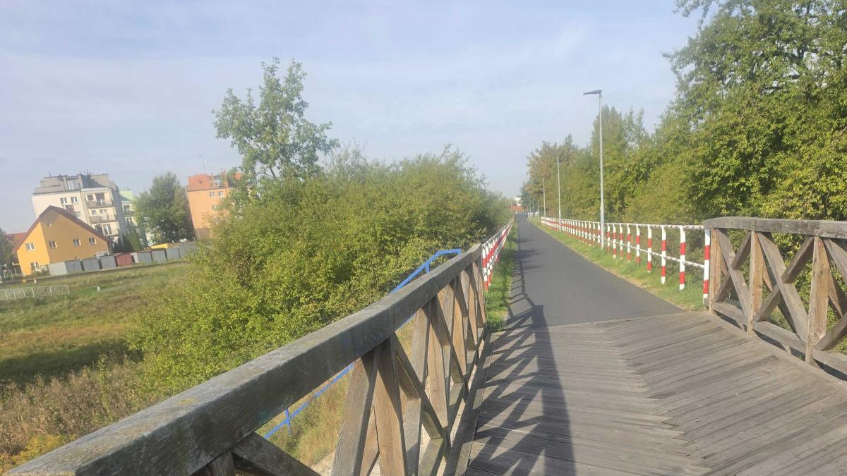 Czasowe zamknięcie kładki pieszo-rowerowej