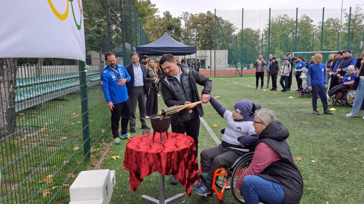 Znicz olimpijski zapłonął w Ogrodzie Jordanowskim