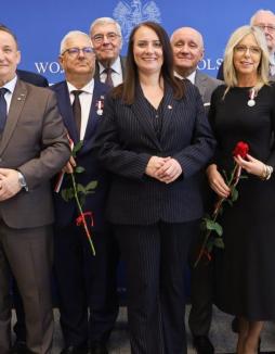 Swarzędz z ważnym wyróżnieniem samorządowym. Marian Szkudlarek odebrał odznakę w Poznaniu